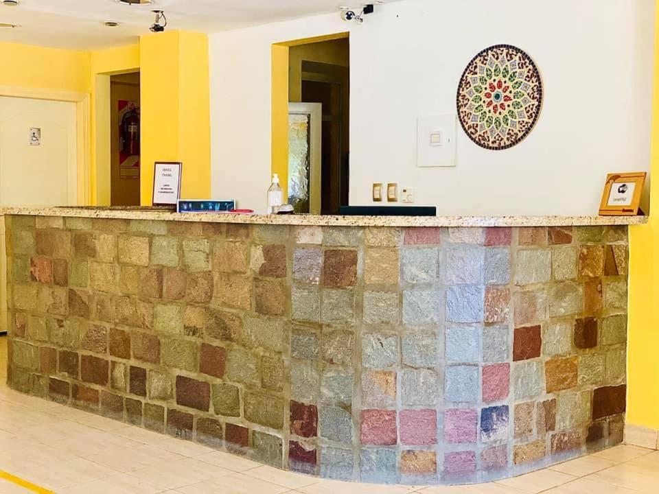 Hotel Tandil ปูแอร์โตมาดริน ภายนอก รูปภาพ