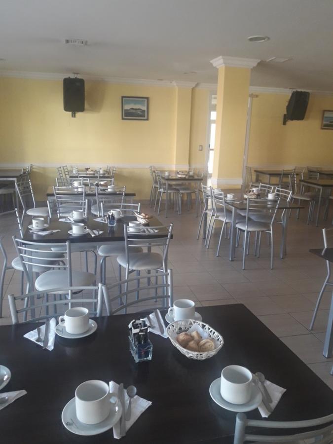 Hotel Tandil ปูแอร์โตมาดริน ภายนอก รูปภาพ