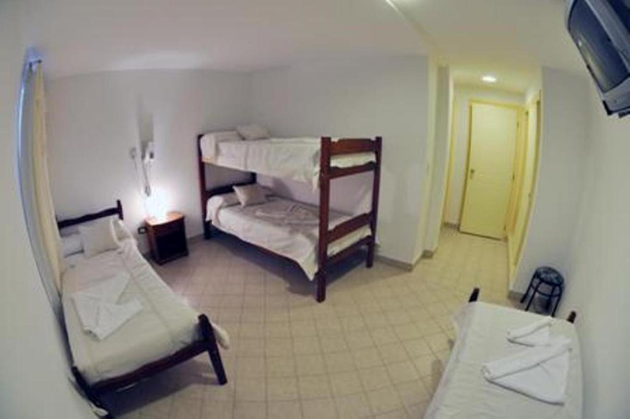 Hotel Tandil ปูแอร์โตมาดริน ภายนอก รูปภาพ