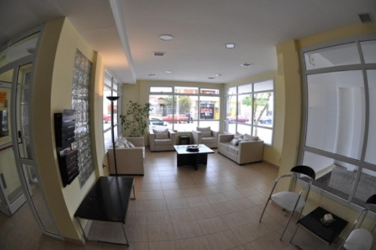 Hotel Tandil ปูแอร์โตมาดริน ภายนอก รูปภาพ