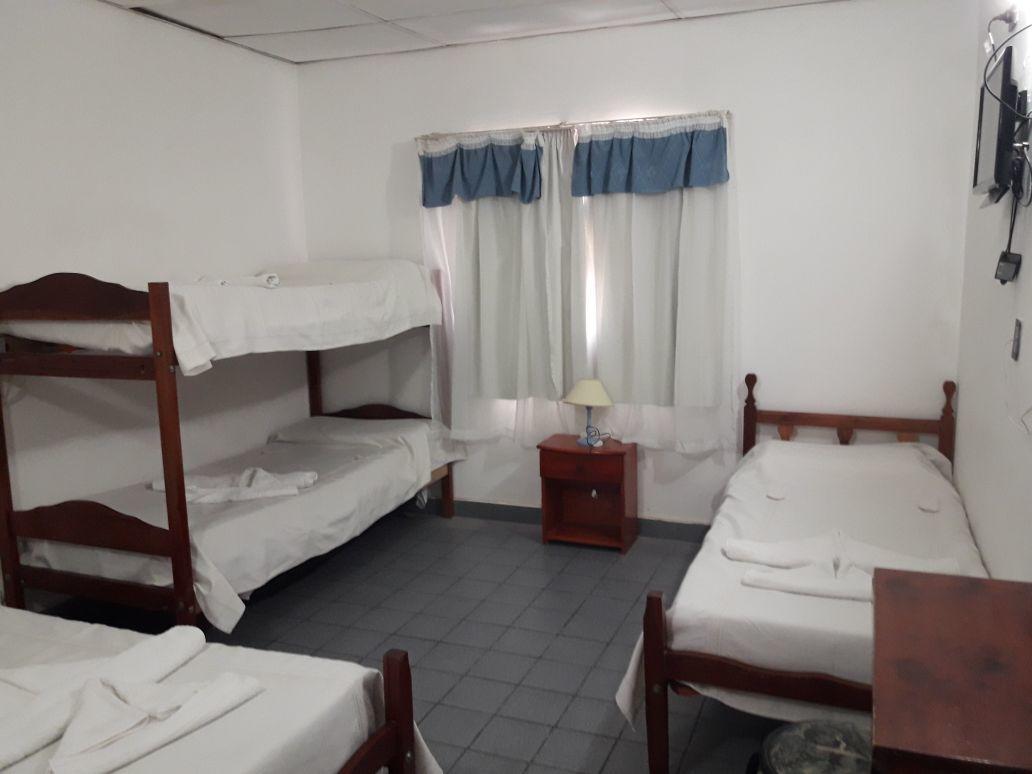 Hotel Tandil ปูแอร์โตมาดริน ภายนอก รูปภาพ